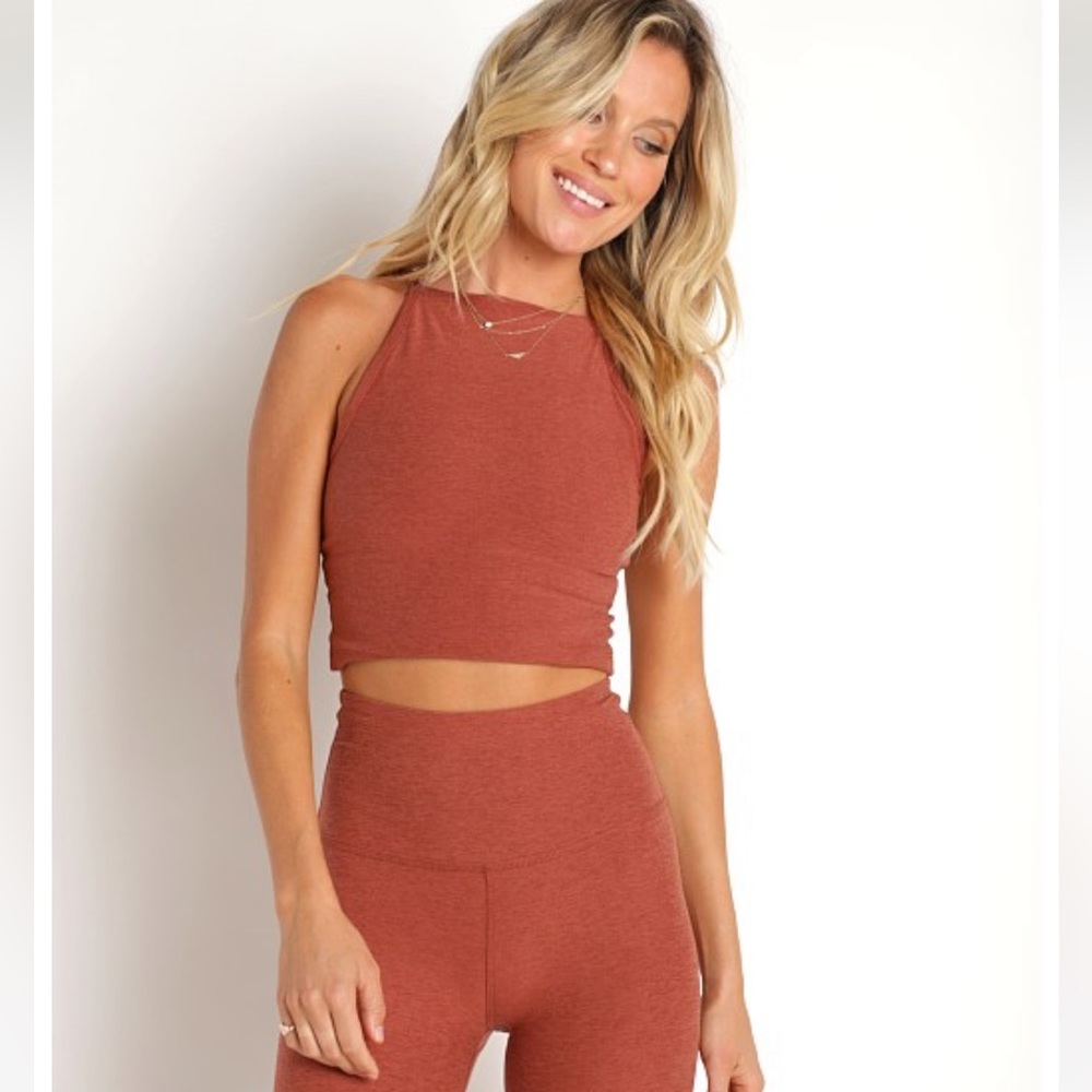 Beyond Yoga Wide Neck Cropped Tank Black/Grey Size M